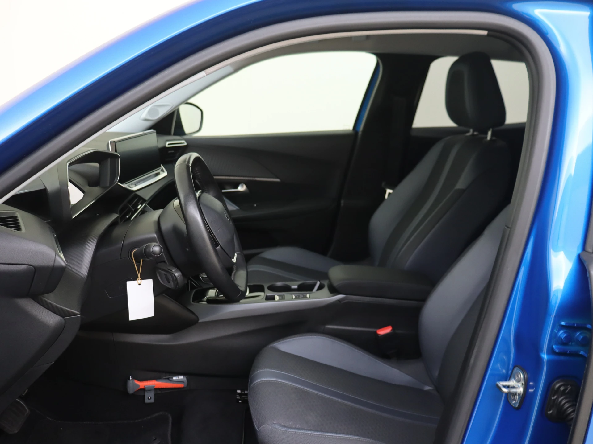 Peugeot e-2008