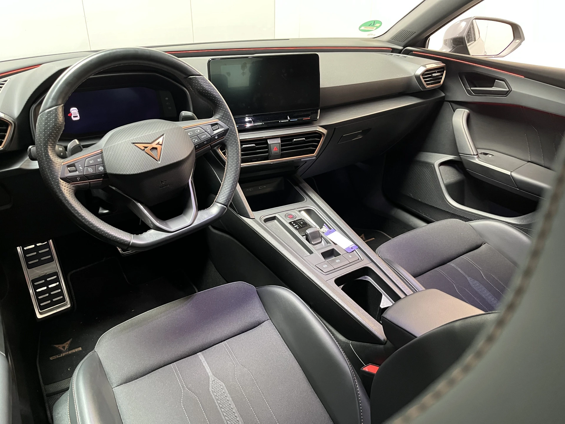 Cupra León