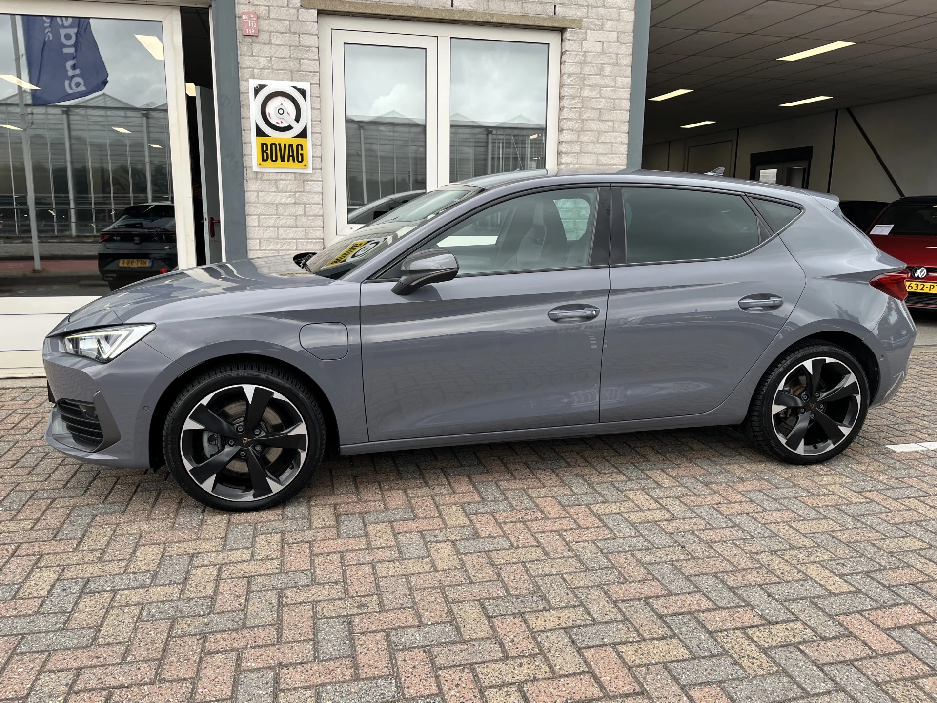 Cupra León