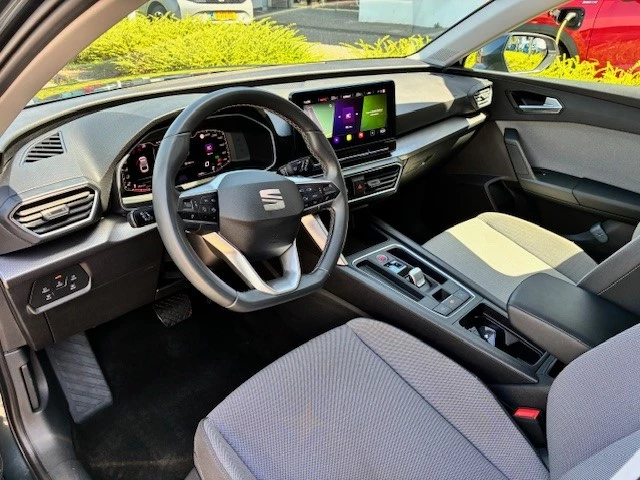 SEAT León