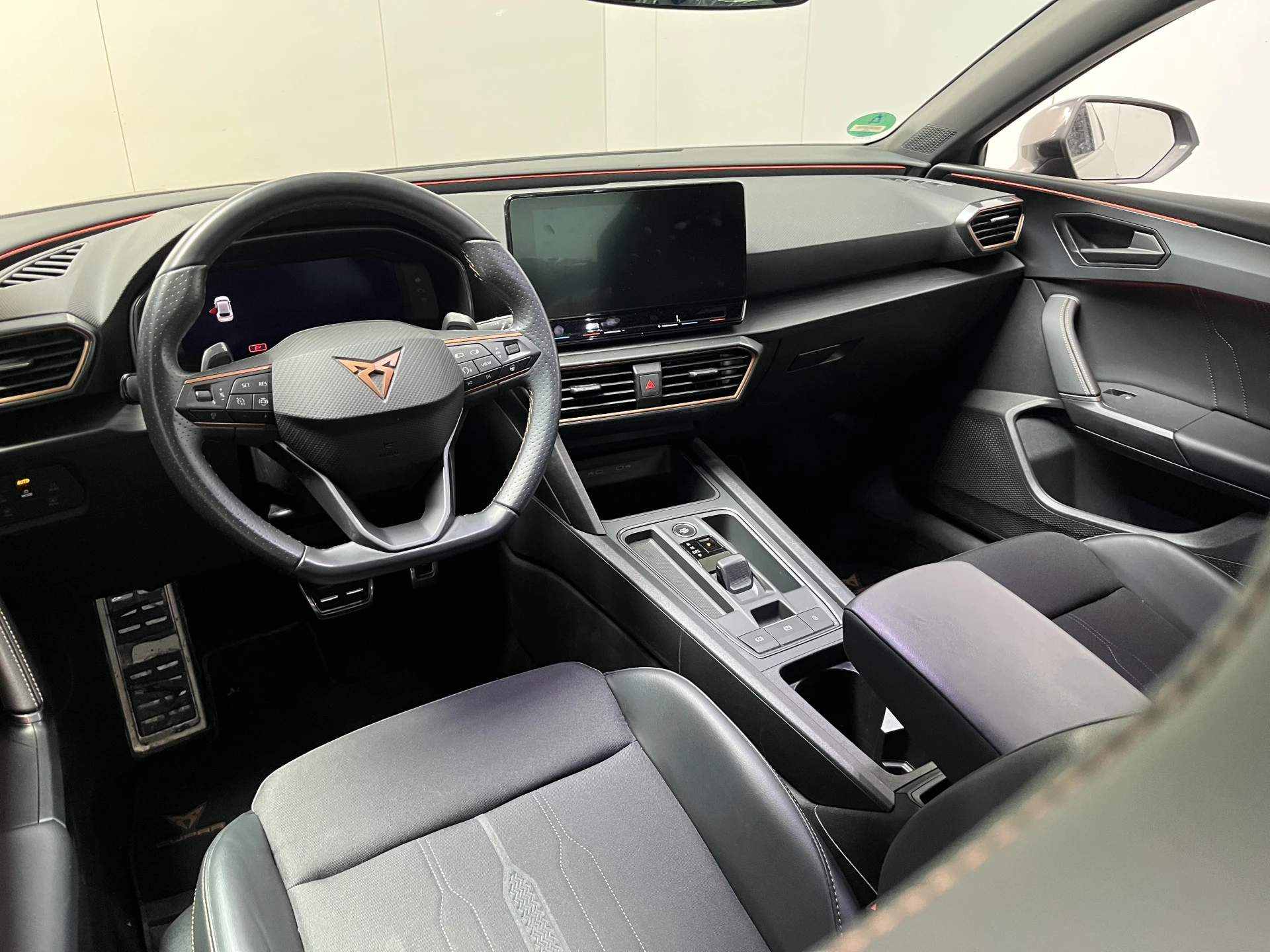 Cupra León