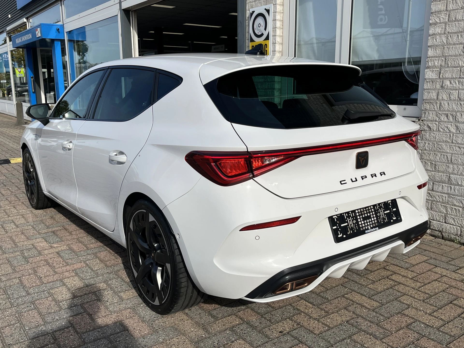 Cupra León