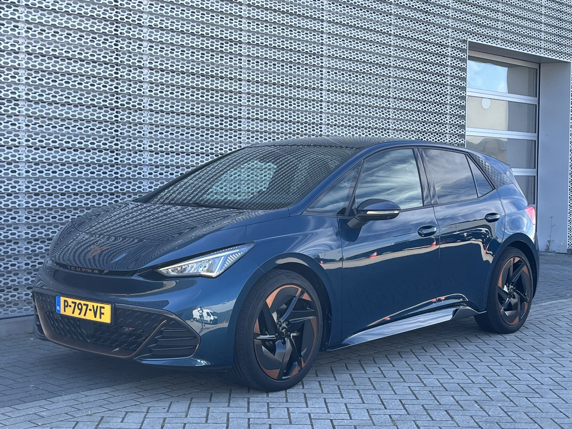 Cupra Born