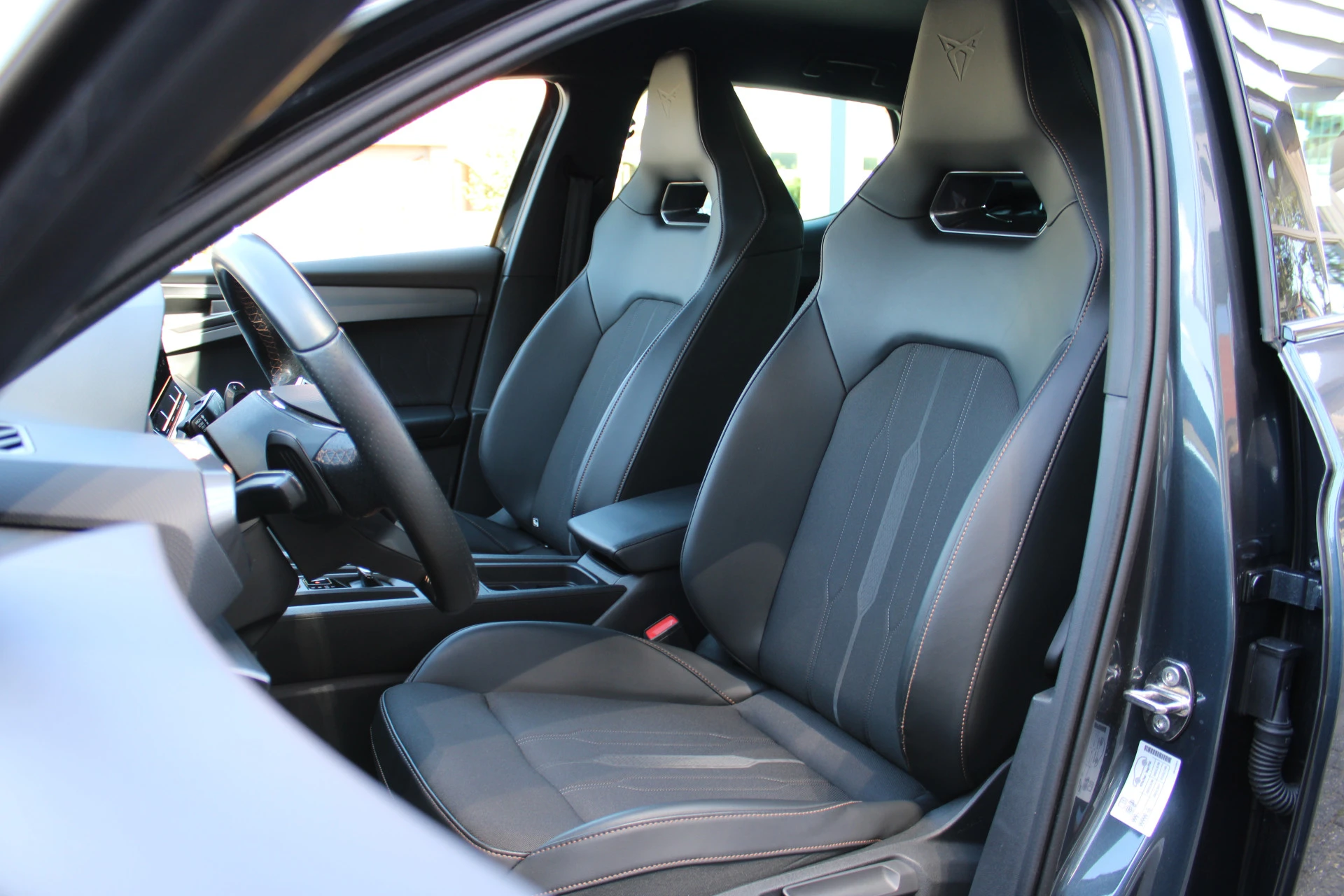 Cupra León