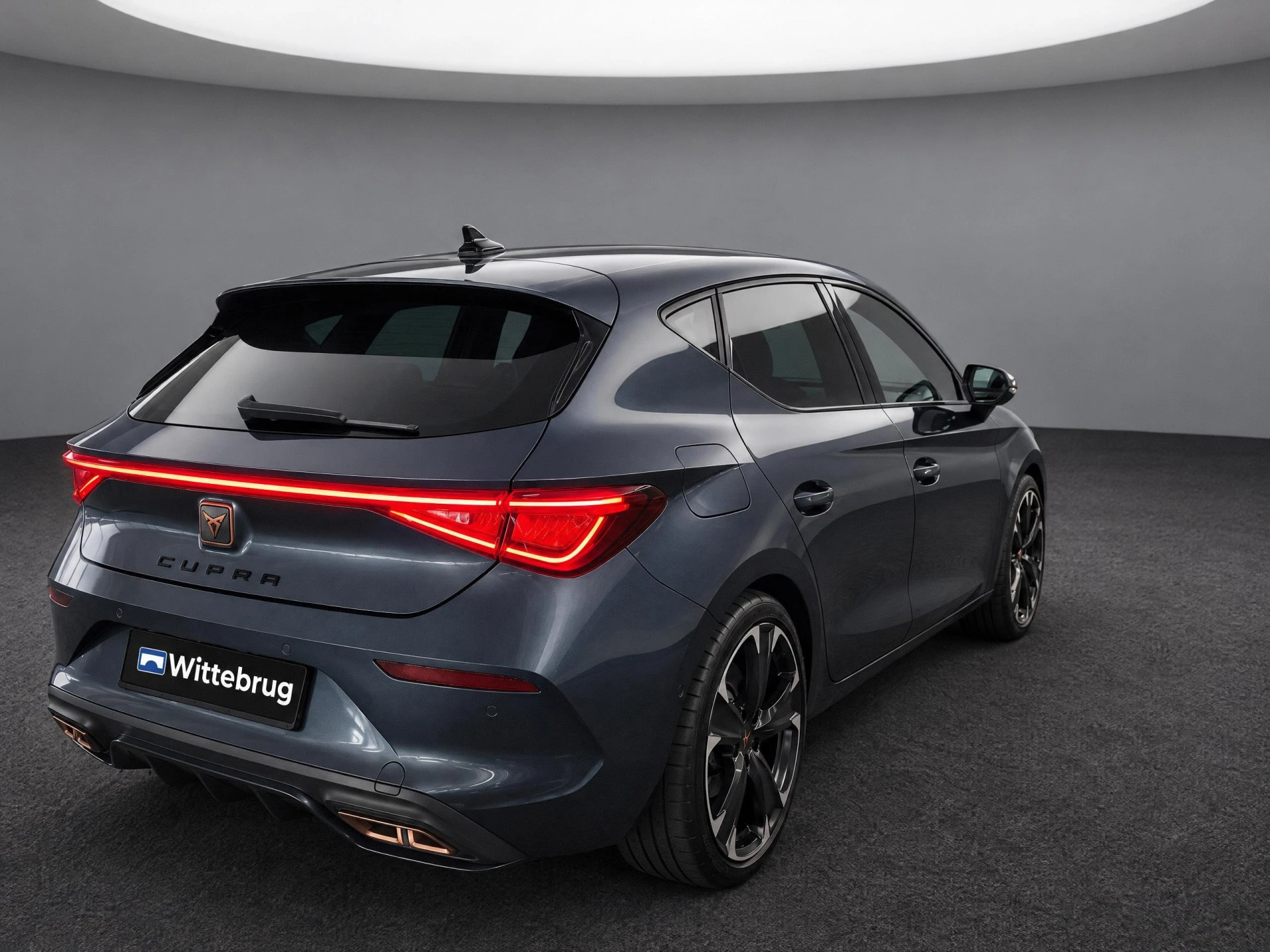 Cupra León
