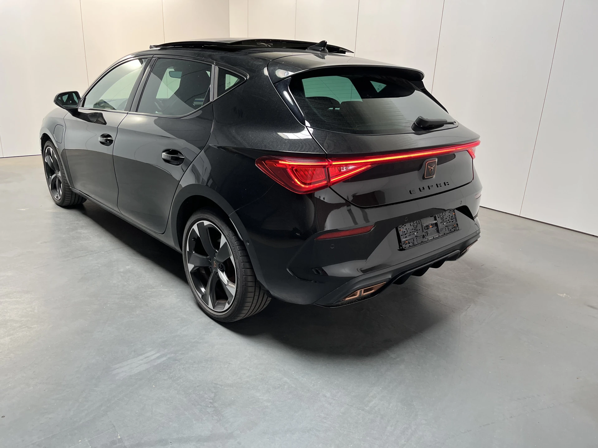Cupra León