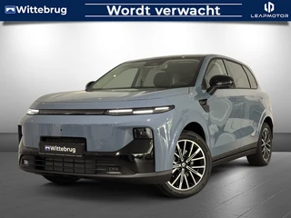 Leapmotor B10 Design Hybrid EV 18.8 kWh Plug-In Hybride Automaat met 900 km RANGE, Lederen bekleding en Automaat Uit voorraad leverbaar!