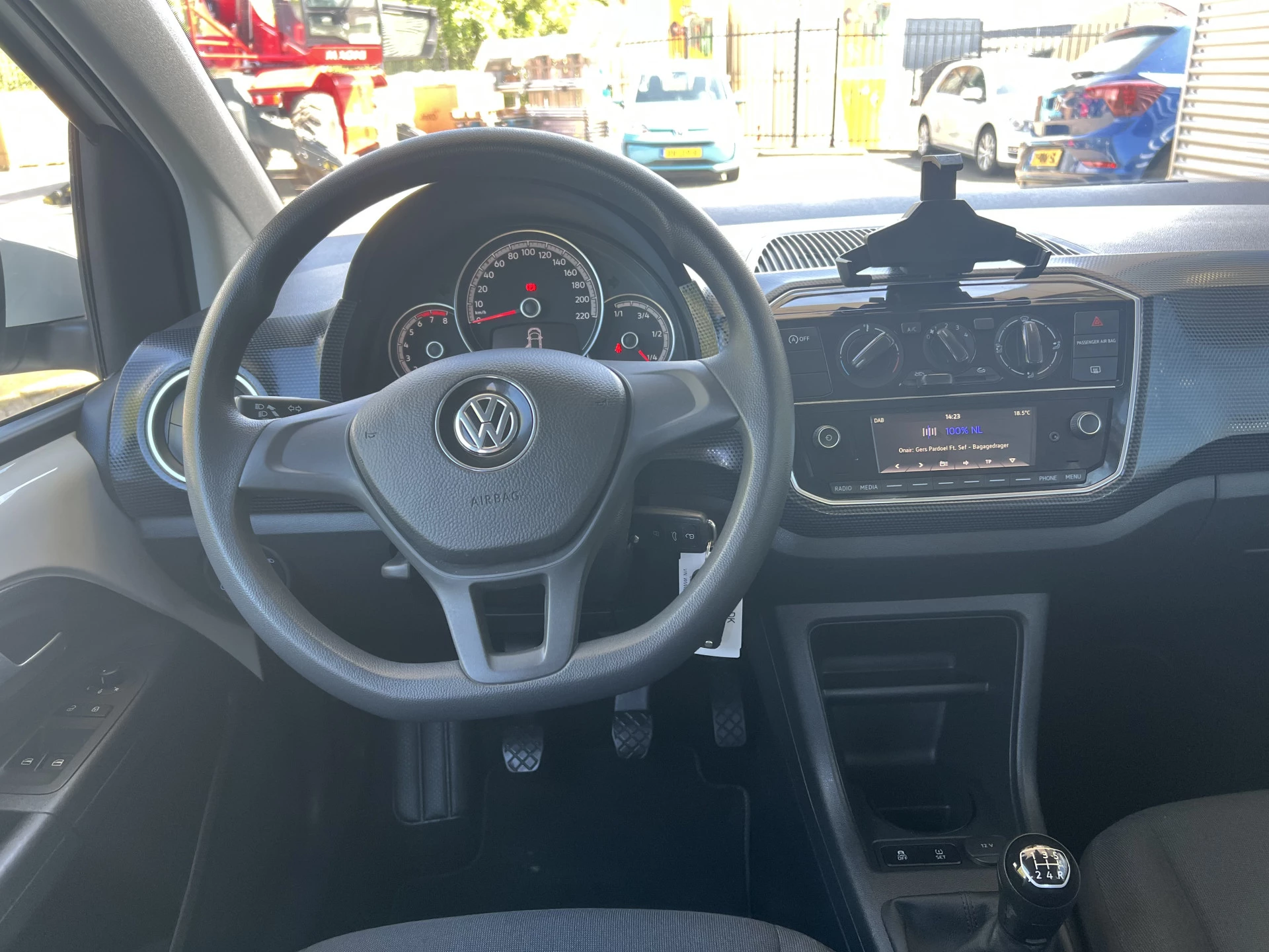 Volkswagen up!